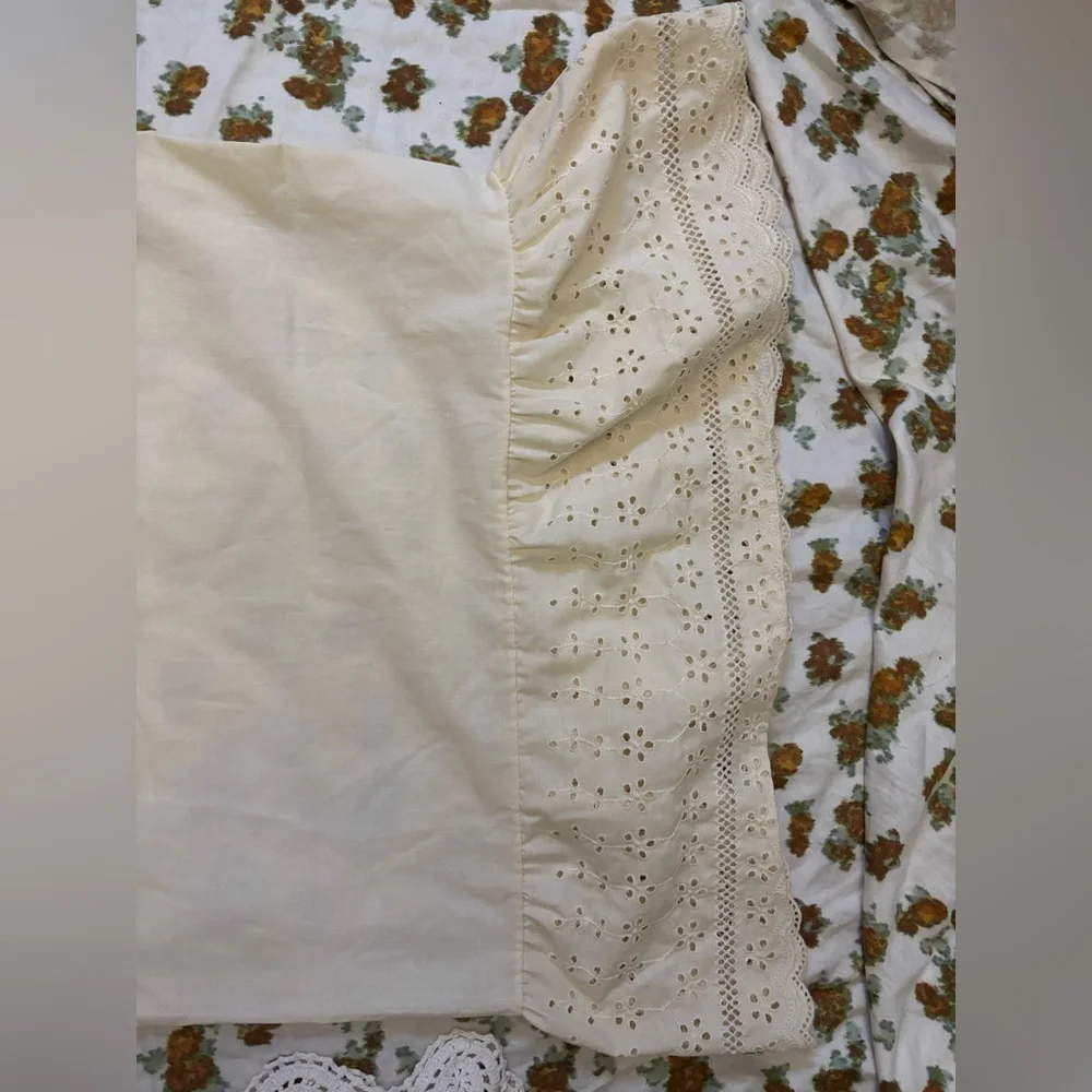 Bundle of Vintage Pillow Cases 100%‎ Cotton Medium and Large
